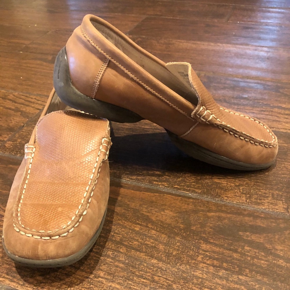 Slip on dress shoes boy size 7 youth